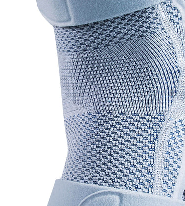 002GENUTS - 002GENUTS_3.JPG